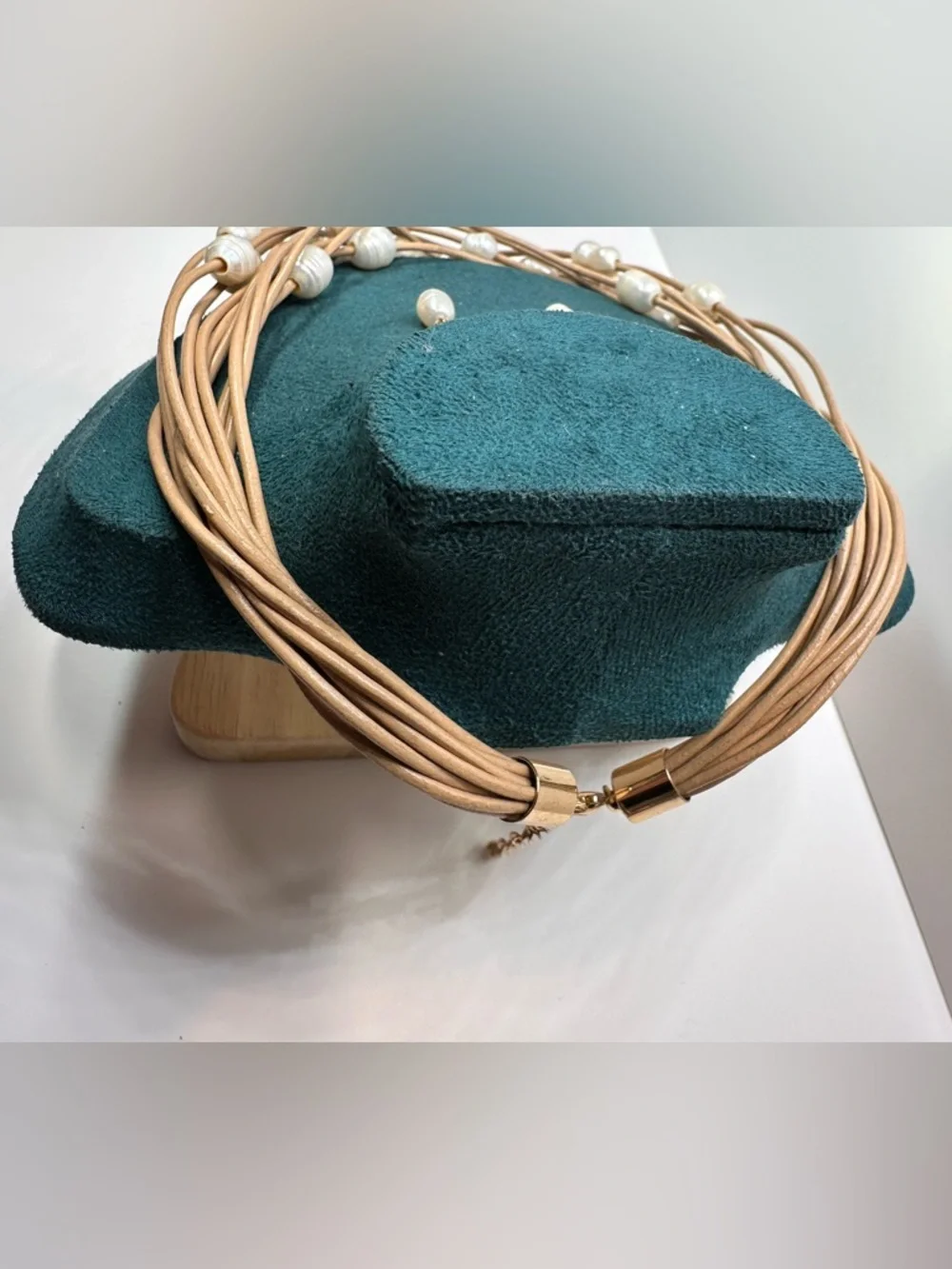 Genuine Pearls And Leather Multi Strand Bib Necklace With Pearl Earrings - Picture 3 of 8